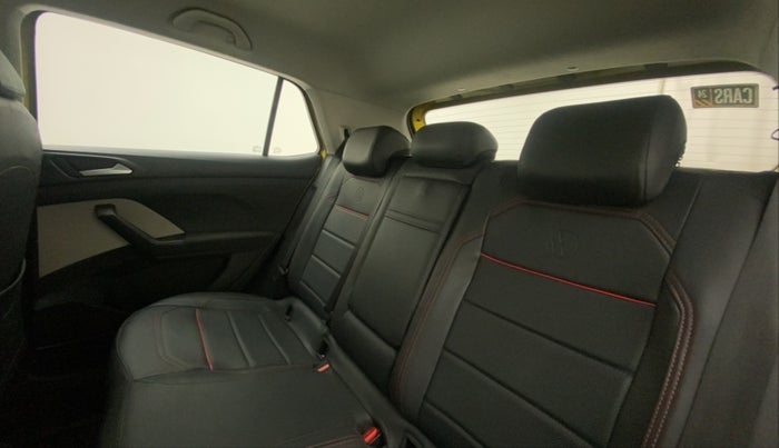 2021 Volkswagen TAIGUN HIGHLINE 1.0 TSI AT, Petrol, Automatic, 28,153 km, Right Side Rear Door Cabin