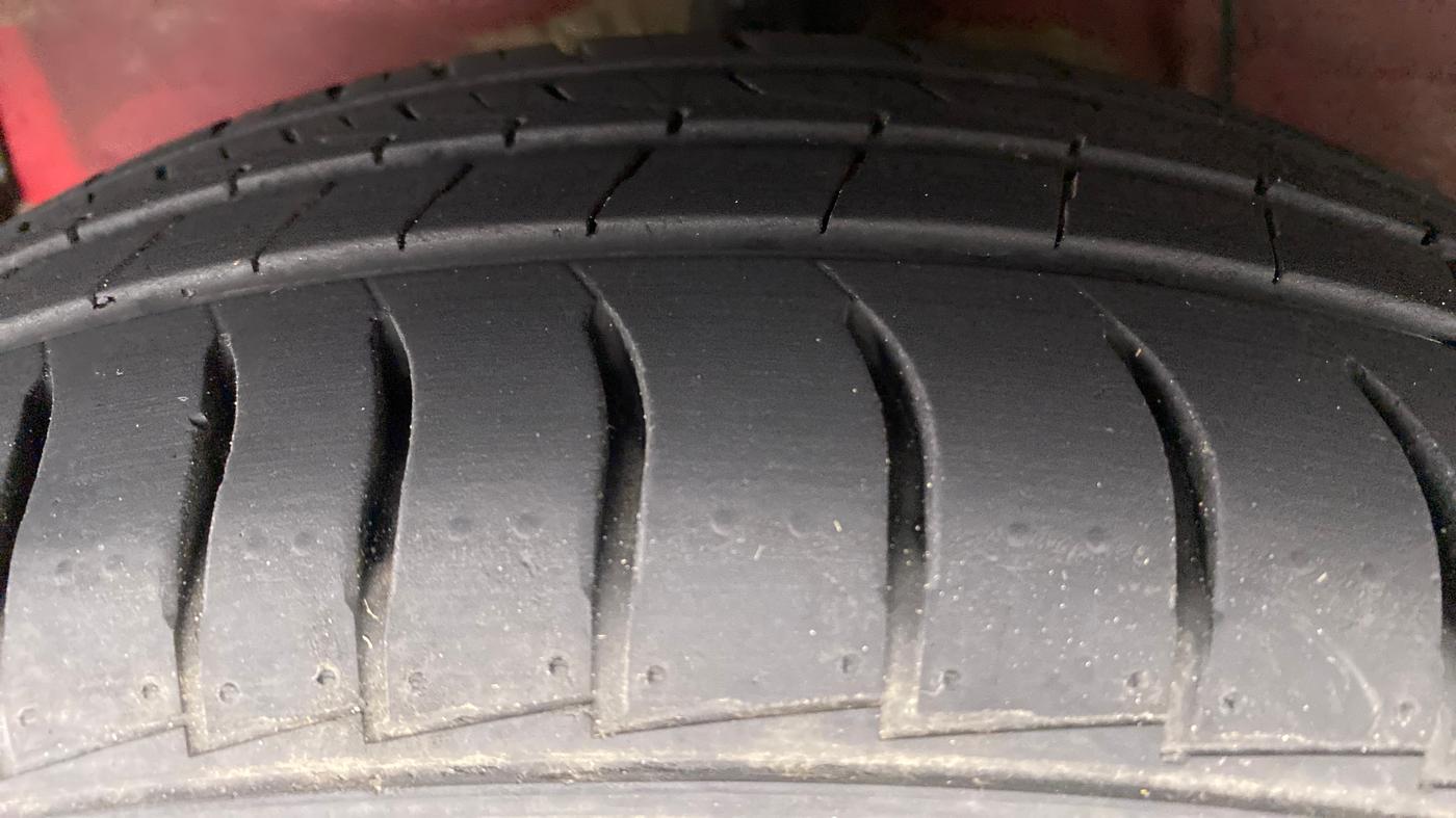 2020 Hyundai GRAND I10 NIOS MAGNA 1.2 AT, Petrol, Automatic, 18,342 km, Right Rear Tyre Tread