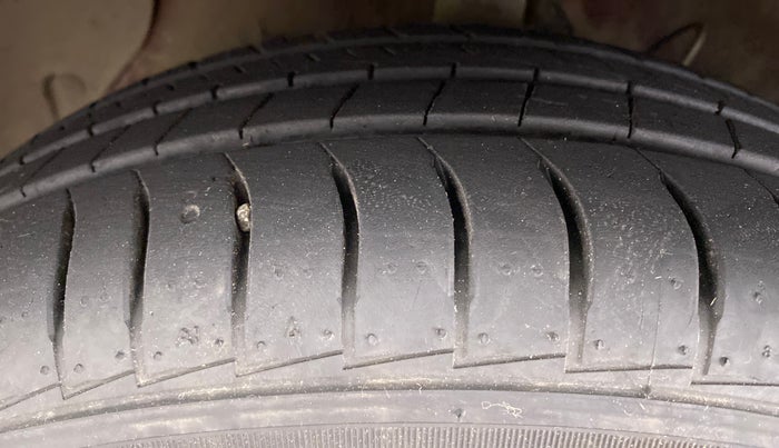 2020 Hyundai GRAND I10 NIOS MAGNA 1.2 AT, Petrol, Automatic, 18,342 km, Left Front Tyre Tread