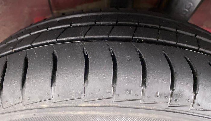 2020 Hyundai GRAND I10 NIOS MAGNA 1.2 AT, Petrol, Automatic, 18,342 km, Left Rear Tyre Tread