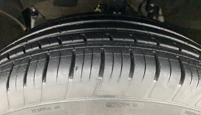 2019 Renault Duster 85 PS RXS MT DIESEL, Diesel, Manual, 40,320 km, Left Front Tyre Tread