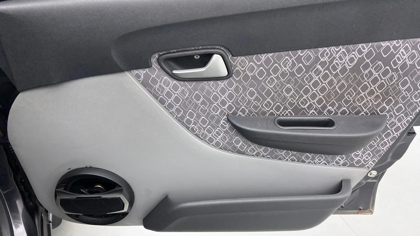 2019 Maruti Alto 800 LXI, Petrol, Manual, 10,422 km, Driver Side Door Panels Control