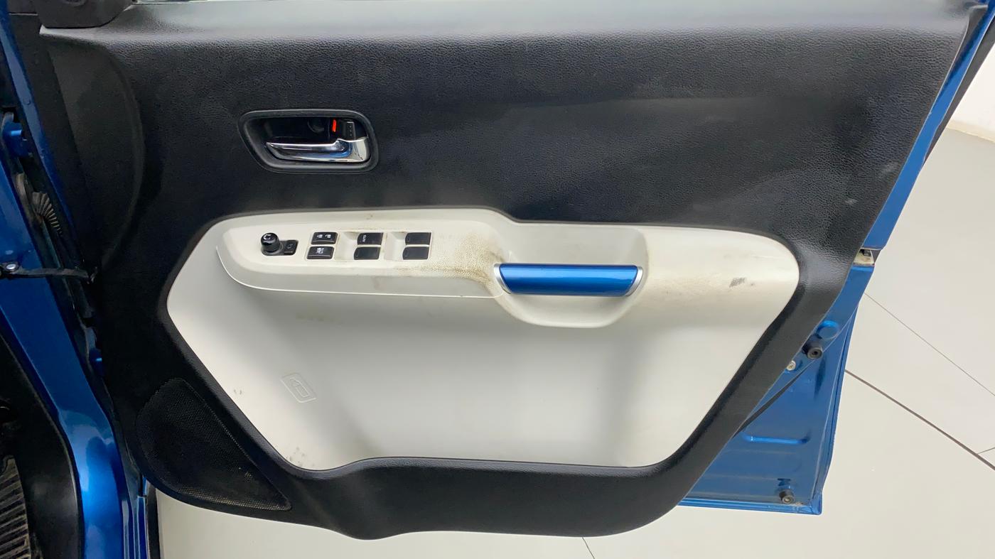 2017 Maruti IGNIS ZETA 1.2 AMT, Petrol, Automatic, 59,293 km, Driver Side Door Panels Control