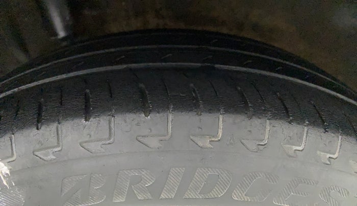 2017 Maruti IGNIS ZETA 1.2 AMT, Petrol, Automatic, 59,293 km, Right Rear Tyre Tread