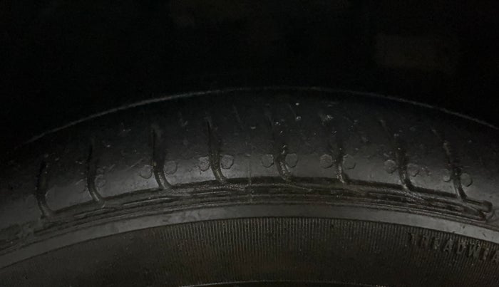 2022 Tata Tiago XZ PLUS PETROL, Petrol, Manual, 83,247 km, Right Front Tyre Tread