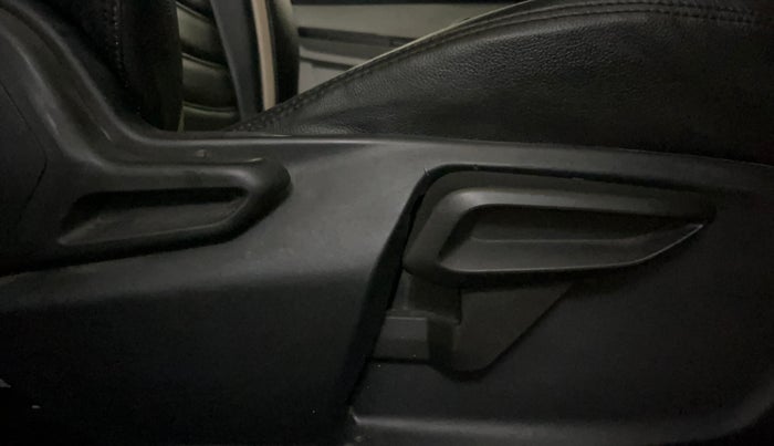 2022 Tata Tiago XZ PLUS PETROL, Petrol, Manual, 83,247 km, Driver Side Adjustment Panel