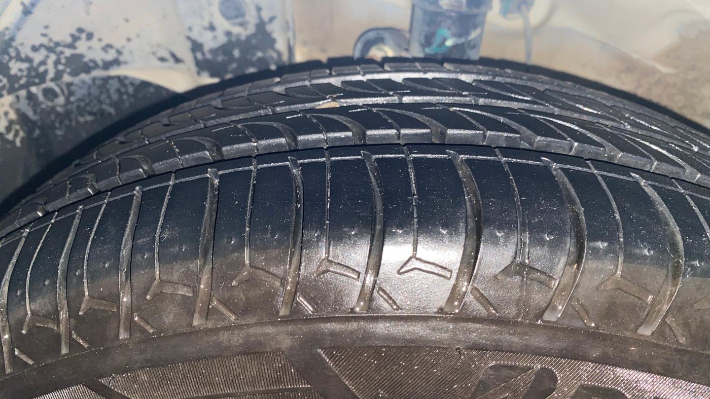 2022 Honda Amaze 1.2L I-VTEC VX CVT, Petrol, Automatic, 53,189 km, Left Front Tyre Tread
