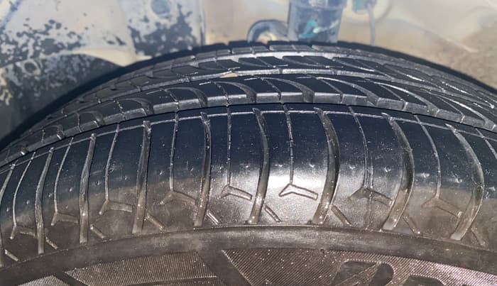 2022 Honda Amaze 1.2L I-VTEC VX CVT, Petrol, Automatic, 53,189 km, Left Front Tyre Tread