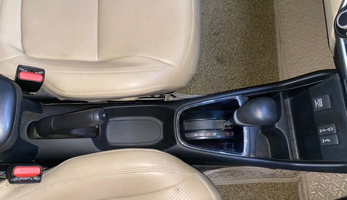 2022 Honda Amaze 1.2L I-VTEC VX CVT, Petrol, Automatic, 53,189 km, Gear Lever