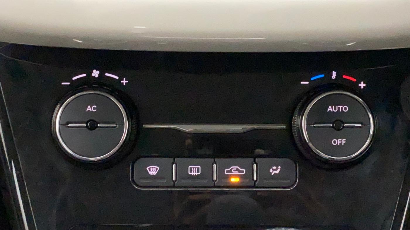 2022 Tata NEXON XZA PLUS PETROL, Petrol, Automatic, 31,940 km, Automatic Climate Control