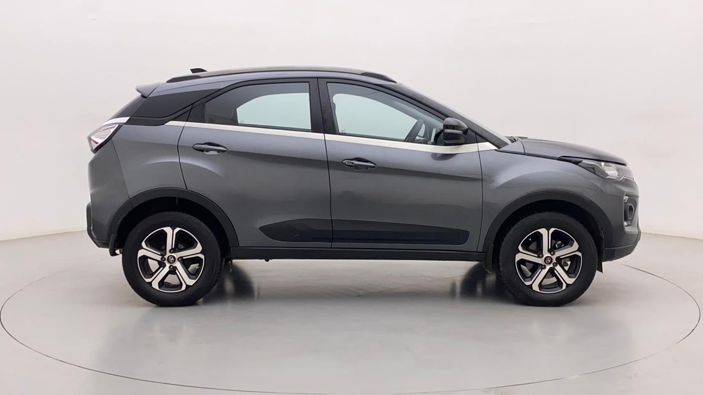 2022 Tata NEXON XZA PLUS PETROL, Petrol, Automatic, 31,940 km, Right Side View
