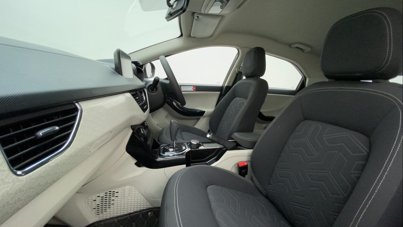 2022 Tata NEXON XZA PLUS PETROL, Petrol, Automatic, 31,940 km, Right Side Front Door Cabin