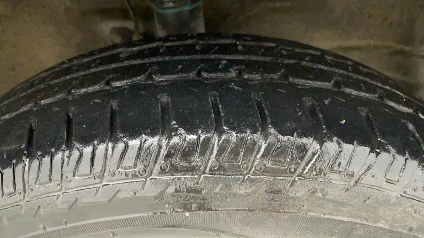 2017 Maruti Wagon R 1.0 LXI CNG, CNG, Manual, 55,367 km, Right Front Tyre Tread