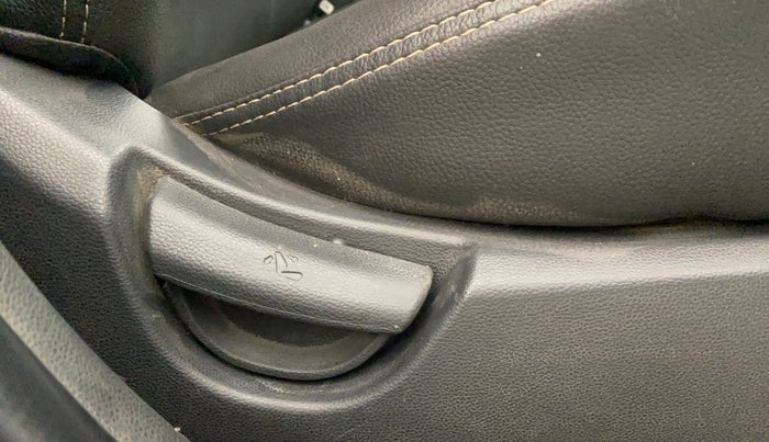 2019 Hyundai Grand i10 SPORTZ 1.2 KAPPA VTVT, Petrol, Manual, 71,622 km, Driver Side Adjustment Panel