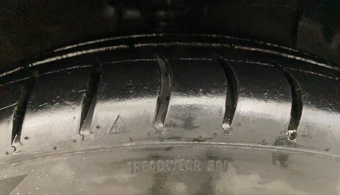 2019 Hyundai Grand i10 SPORTZ 1.2 KAPPA VTVT, Petrol, Manual, 71,622 km, Right Front Tyre Tread