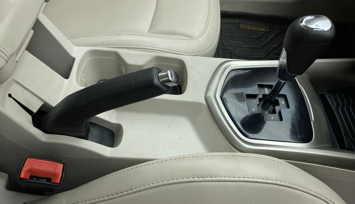 2019 Mahindra XUV300 W8 (O) DIESEL  AT, Diesel, Automatic, 54,795 km, Gear Lever