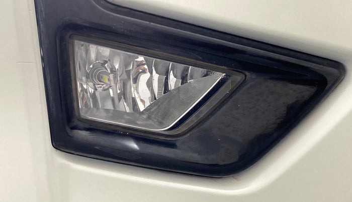 2019 Mahindra XUV300 W8 (O) DIESEL  AT, Diesel, Automatic, 54,795 km, Right fog light - Not working