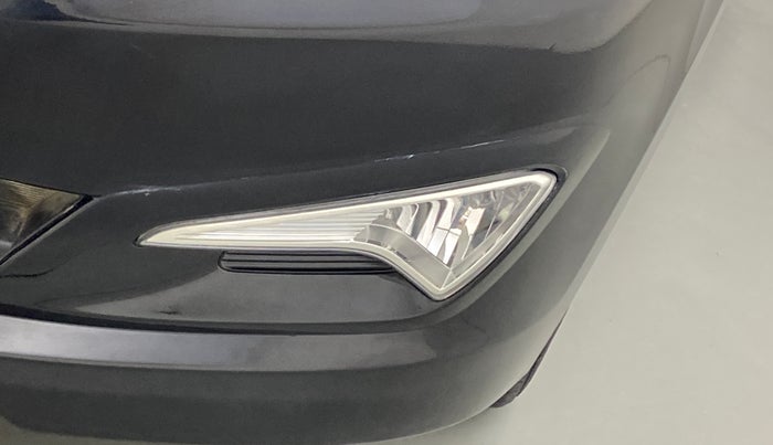 2017 Hyundai Verna 1.6 VTVT SX AT, Petrol, Automatic, 57,506 km, Left fog light - Not working