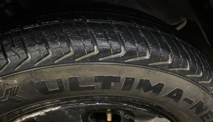 2018 Datsun Redi Go GOLD LIMITED EDITION, CNG, Manual, 60,114 km, Left Front Tyre Tread