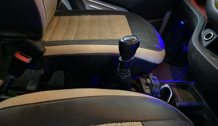 2018 Datsun Redi Go GOLD LIMITED EDITION, CNG, Manual, 60,114 km, Gear Lever