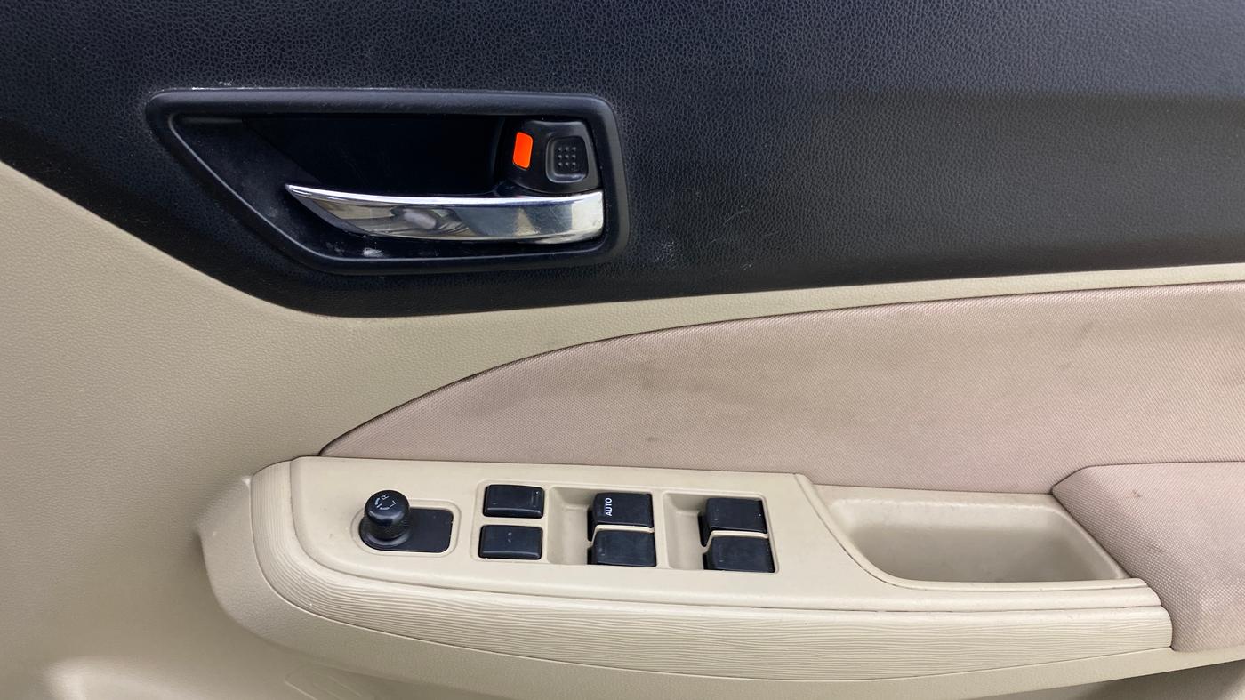 2019 Maruti Dzire VXI, Petrol, Manual, 77,247 km, Driver Side Door Panels Control
