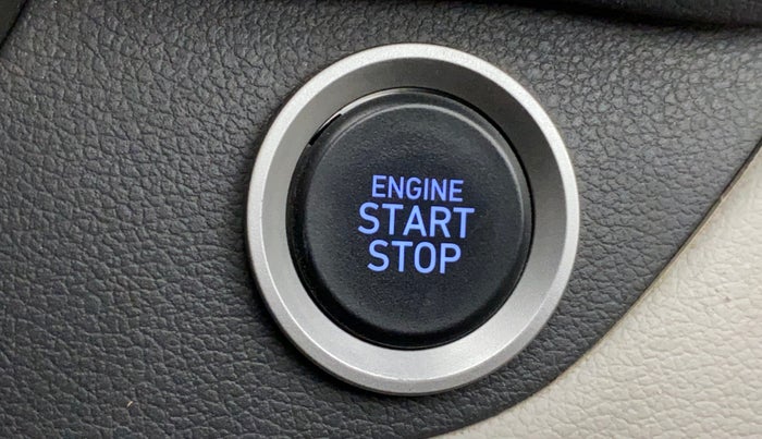 2024 Hyundai AURA SX 1.2 (O), Petrol, Manual, 9,239 km, Keyless Start/ Stop Button