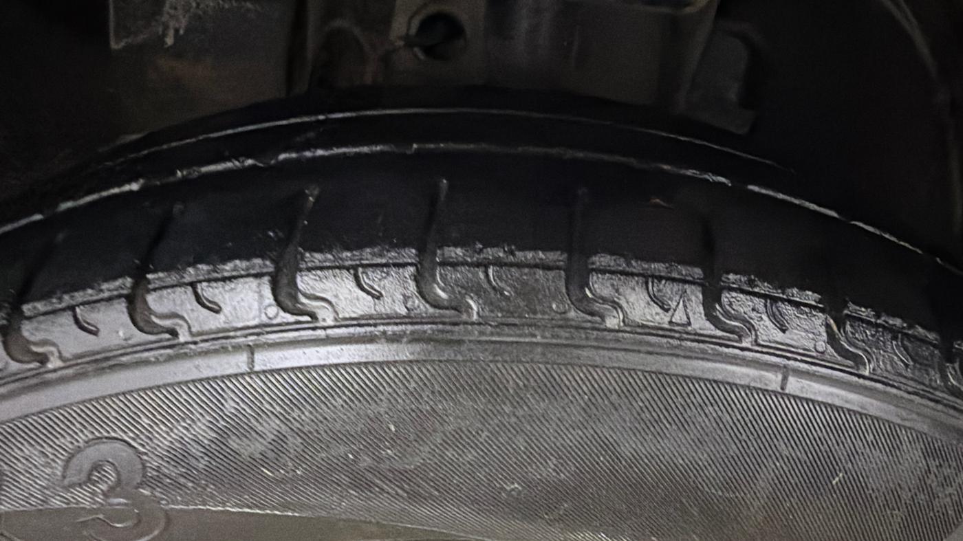 2022 Tata TIGOR XZ PLUS CNG, CNG, Manual, 49,342 km, Left Front Tyre Tread