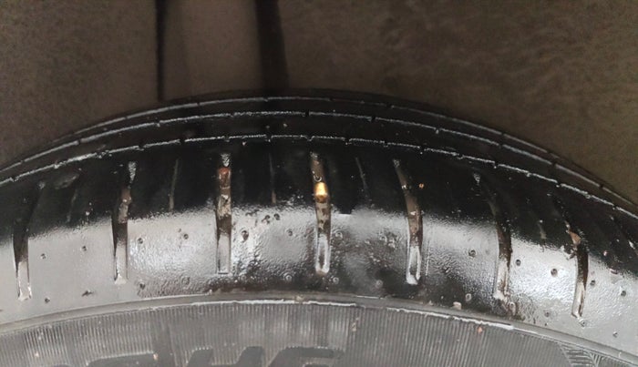 2017 Maruti Baleno ZETA CVT PETROL 1.2, Petrol, Automatic, 29,055 km, Right Rear Tyre Tread