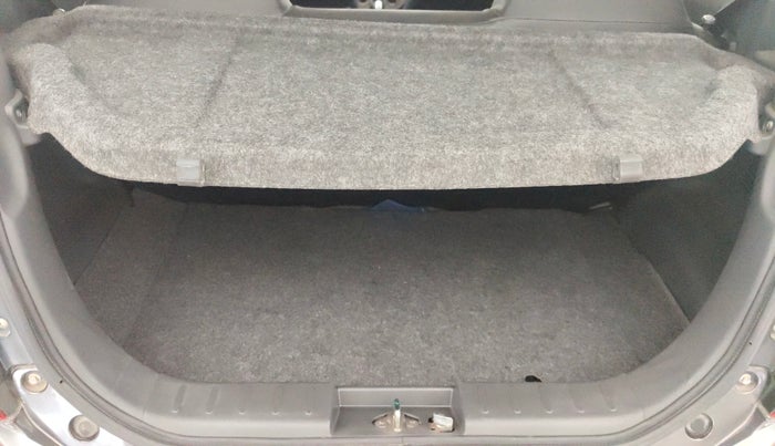 2018 Maruti Alto K10 VXI (O) AMT, Petrol, Automatic, 19,500 km, Boot Inside