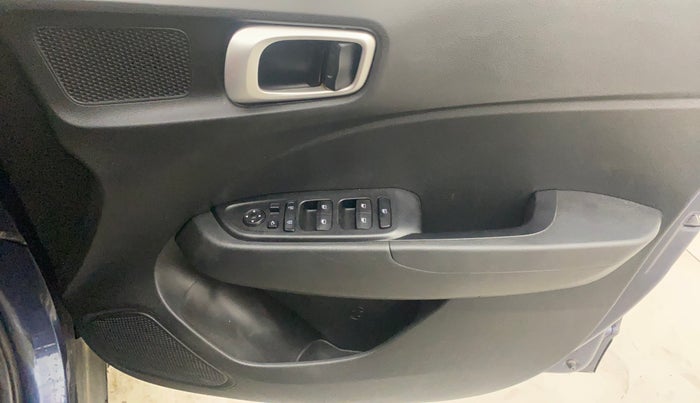 2021 Hyundai VENUE SX 1.0 TURBO IMT, Petrol, Manual, 39,844 km, Driver Side Door Panels Control