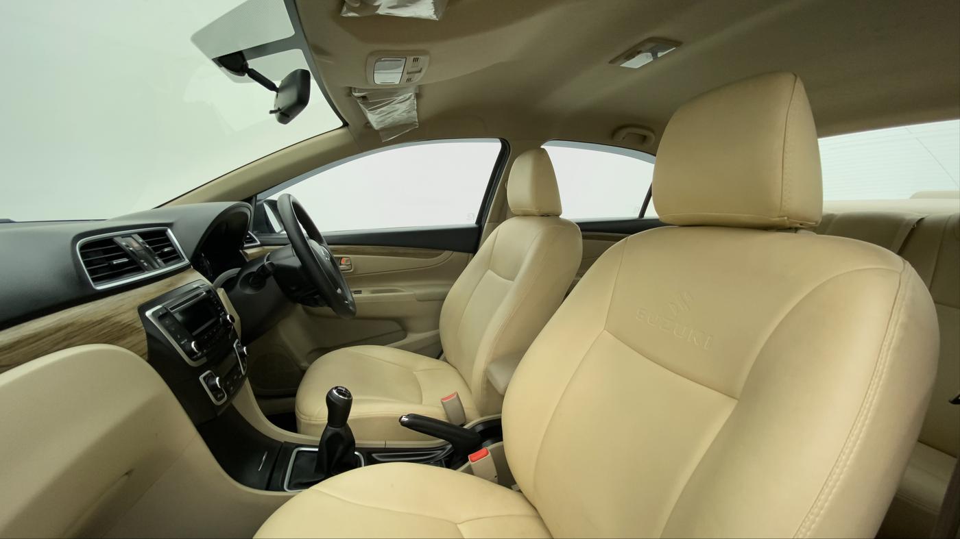 2022 Maruti Ciaz DELTA 1.5 SHVS MT PETROL, Petrol, Manual, 16,149 km, Right Side Front Door Cabin