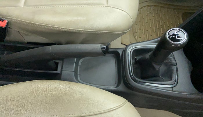 2011 Volkswagen Polo TRENDLINE 1.2L PETROL, Petrol, Manual, 82,833 km, Gear Lever