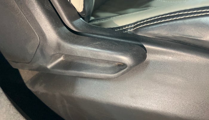 2022 Tata NEXON XM PETROL, Petrol, Manual, 27,608 km, Driver Side Adjustment Panel