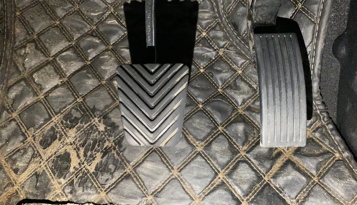 2021 Hyundai VENUE S 1.0 TURBO IMT, Petrol, Manual, 72,545 km, Pedals