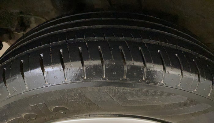 2021 Hyundai VENUE S 1.0 TURBO IMT, Petrol, Manual, 72,545 km, Right Rear Tyre Tread