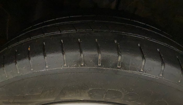 2021 Hyundai VENUE S 1.0 TURBO IMT, Petrol, Manual, 72,545 km, Left Front Tyre Tread