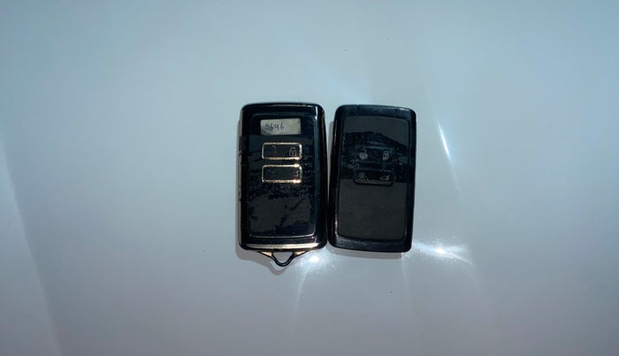 2022 Renault Kiger RXZ MT, Petrol, Manual, 28,173 km, Key Close Up