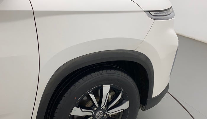 2019 MG HECTOR SHARP HYBRID 1.5 PETROL, Petrol, Manual, 47,595 km, Right fender - Minor scratches