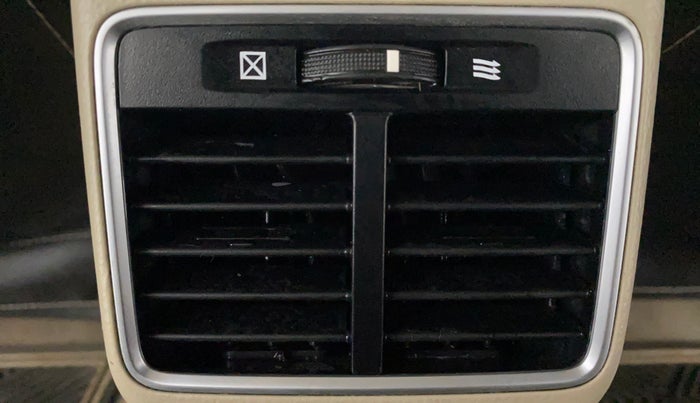 2015 Maruti Ciaz ZXI AT, Petrol, Automatic, 65,815 km, Rear AC Vents