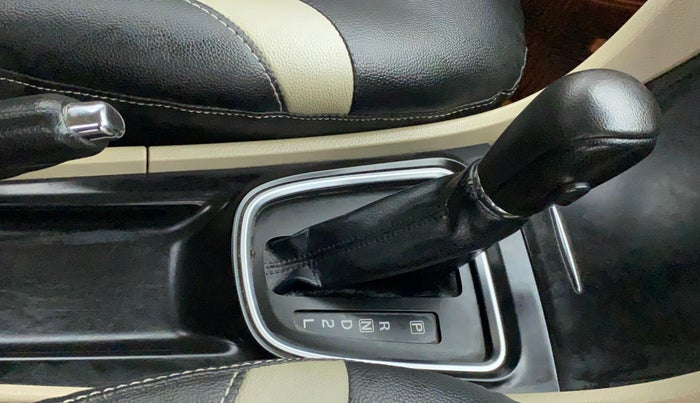 2015 Maruti Ciaz ZXI AT, Petrol, Automatic, 65,815 km, Gear Lever