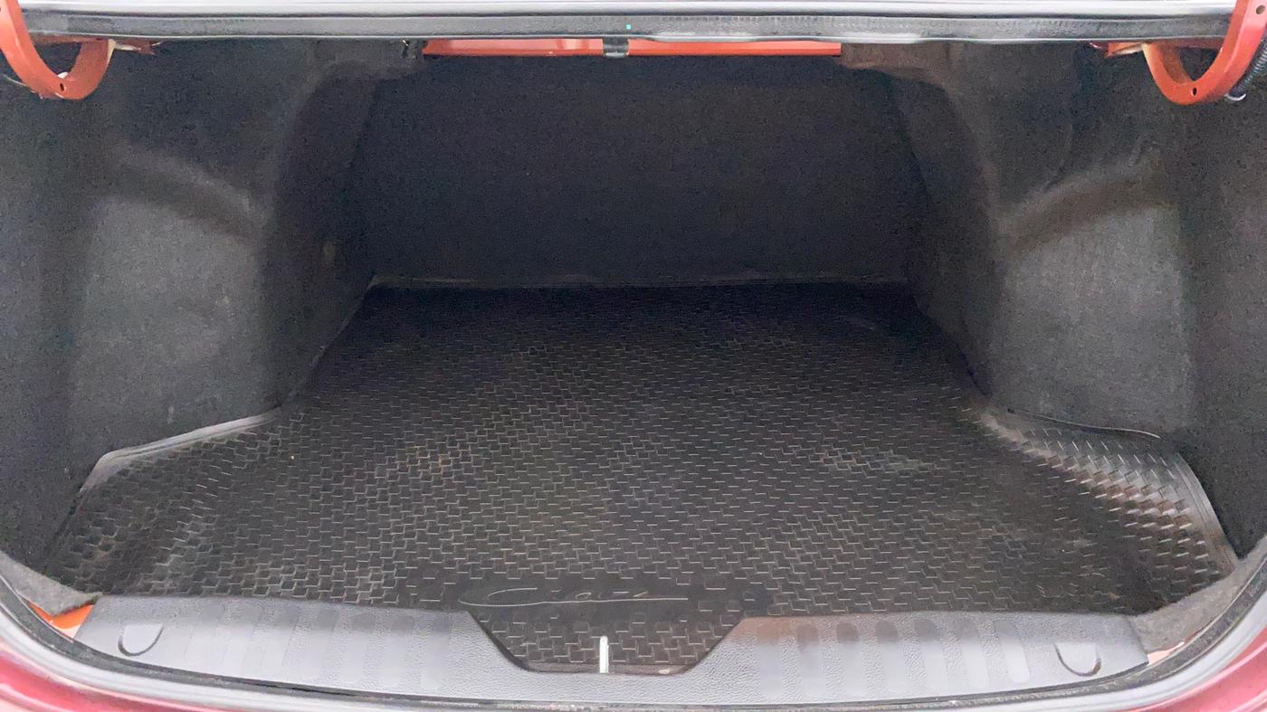 2015 Maruti Ciaz ZXI AT, Petrol, Automatic, 65,815 km, Boot Inside