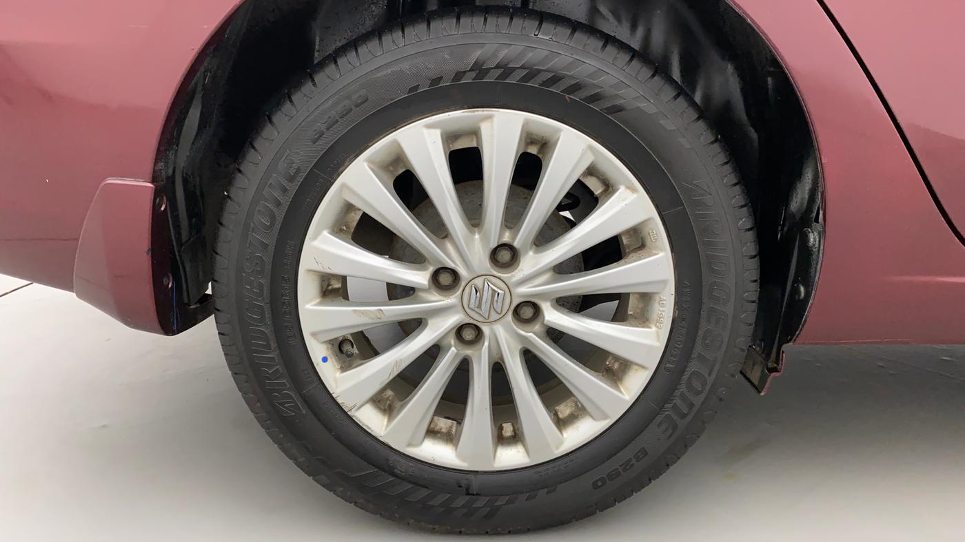 2015 Maruti Ciaz ZXI AT, Petrol, Automatic, 65,815 km, Right Rear Wheel