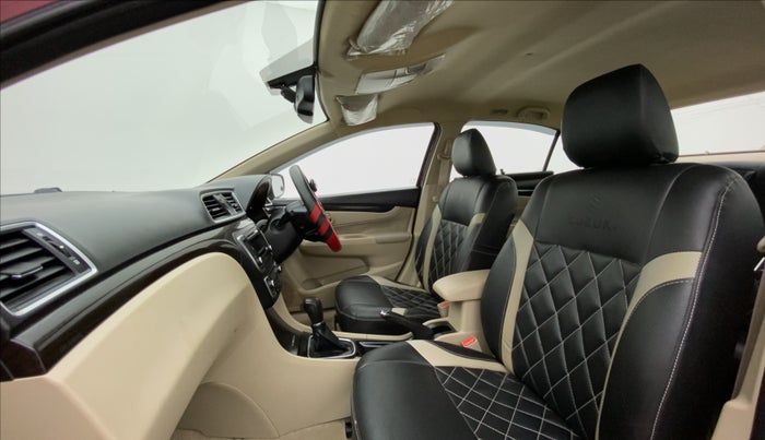 2015 Maruti Ciaz ZXI AT, Petrol, Automatic, 65,815 km, Right Side Front Door Cabin
