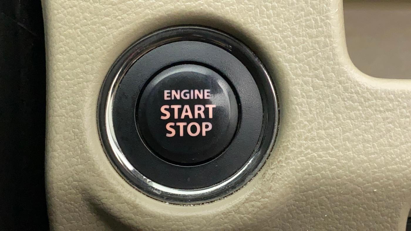 2015 Maruti Ciaz ZXI AT, Petrol, Automatic, 65,815 km, Keyless Start/ Stop Button