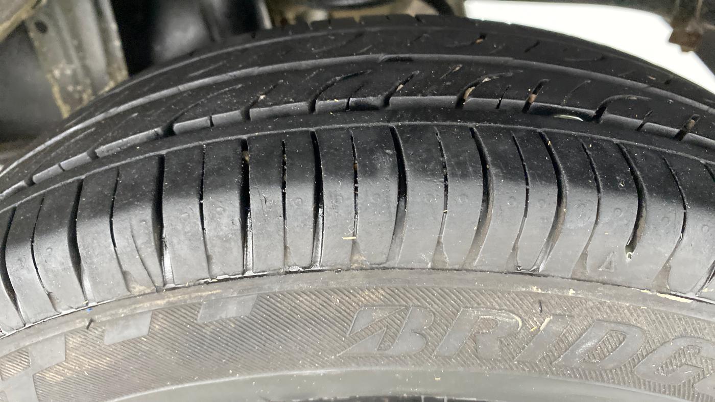 2019 Maruti Alto 800 LXI, Petrol, Manual, 61,527 km, Left Rear Tyre Tread