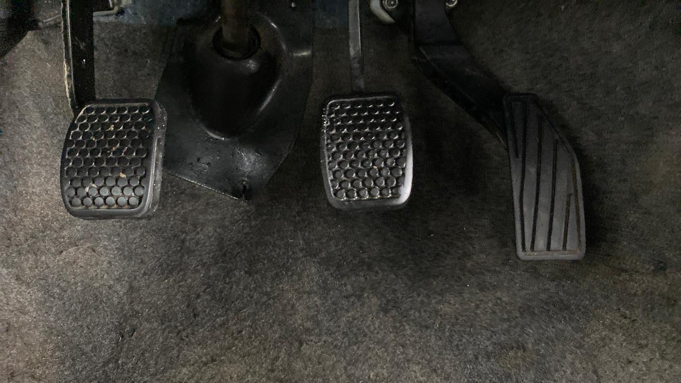 2019 Maruti Alto 800 LXI, Petrol, Manual, 61,527 km, Pedals