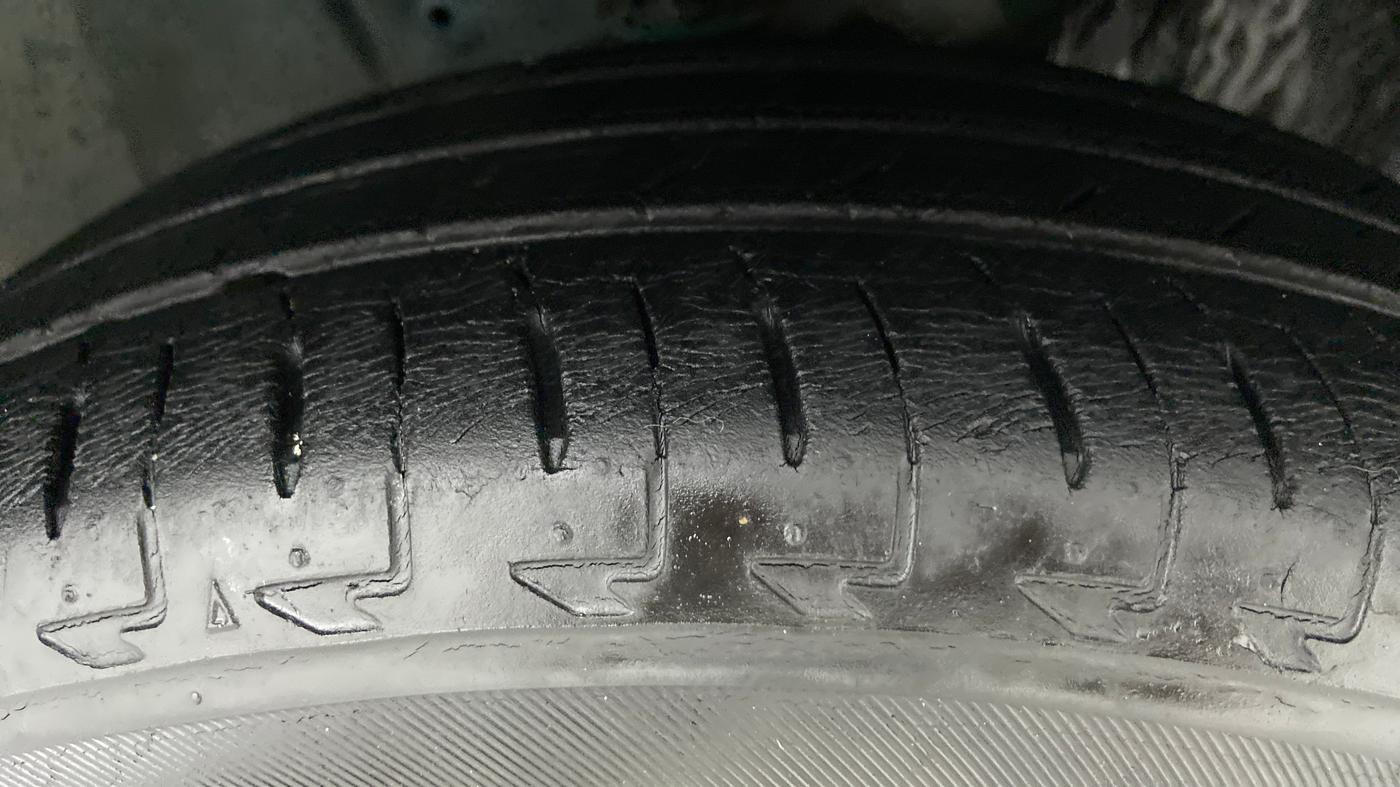 2017 Maruti IGNIS ZETA 1.2 K12, Petrol, Manual, 36,130 km, Right Front Tyre Tread