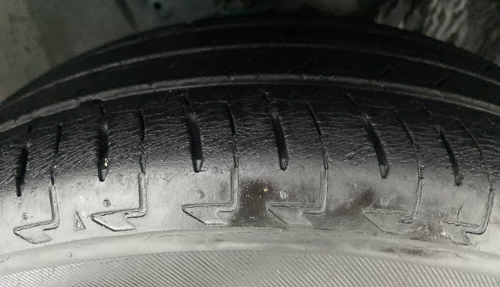 2017 Maruti IGNIS ZETA 1.2 K12, Petrol, Manual, 36,130 km, Right Front Tyre Tread