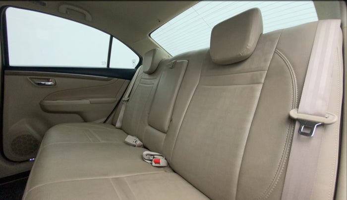 2021 Maruti Ciaz ZETA 1.5 SHVS MT PETROL, Petrol, Manual, 32,694 km, Right Side Rear Door Cabin