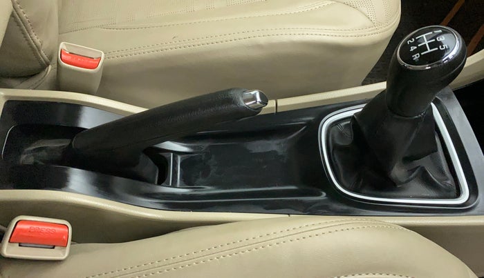 2021 Maruti Ciaz ZETA 1.5 SHVS MT PETROL, Petrol, Manual, 32,694 km, Gear Lever